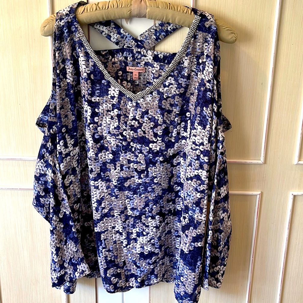 3/$15 JUICY Couture cold shoulder blouse size XL